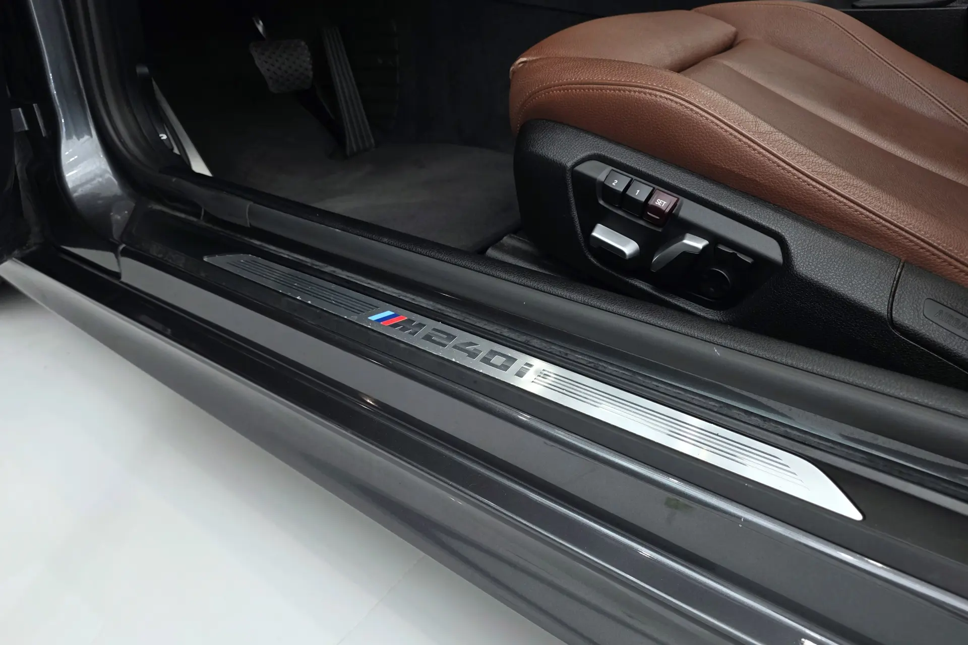BMW M240i xDrive Auto 12