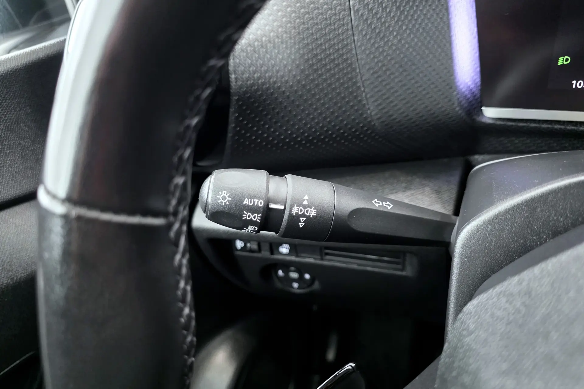 Citroen C4 PureTech 130 Stop&Start EAT8 C-SERIES 20