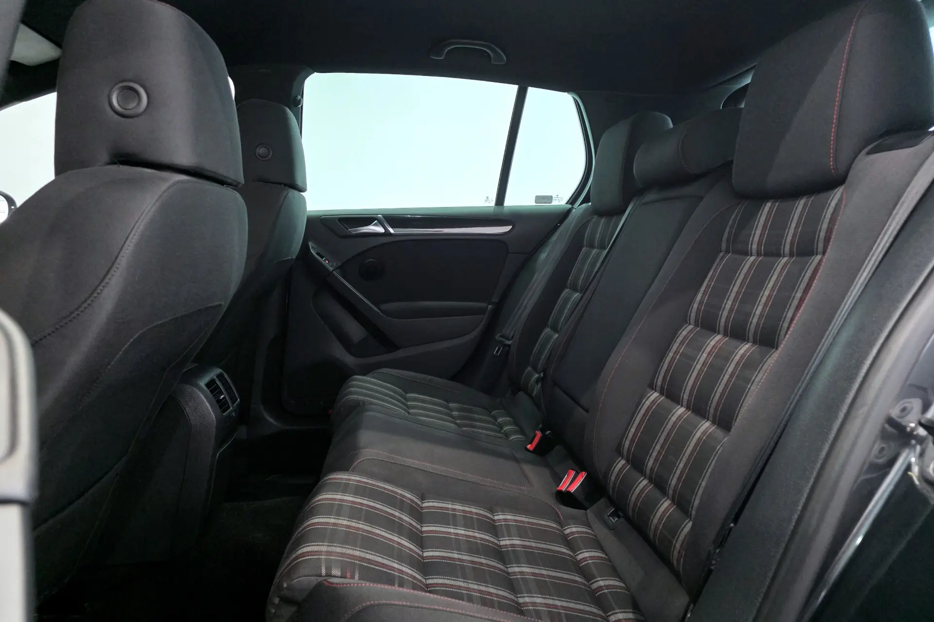 Volkswagen Golf 2.0 TSi GTI DSG 11