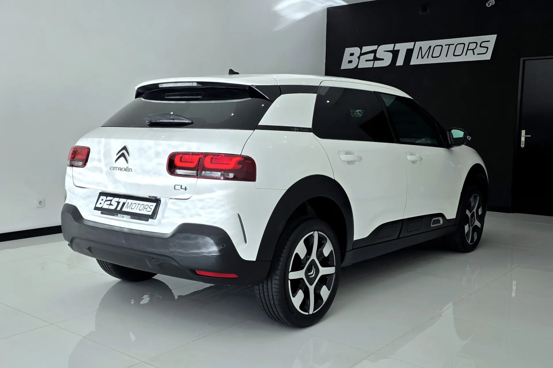 Citroen C4 Cactus 1.2 PureTech Shine Pack 5