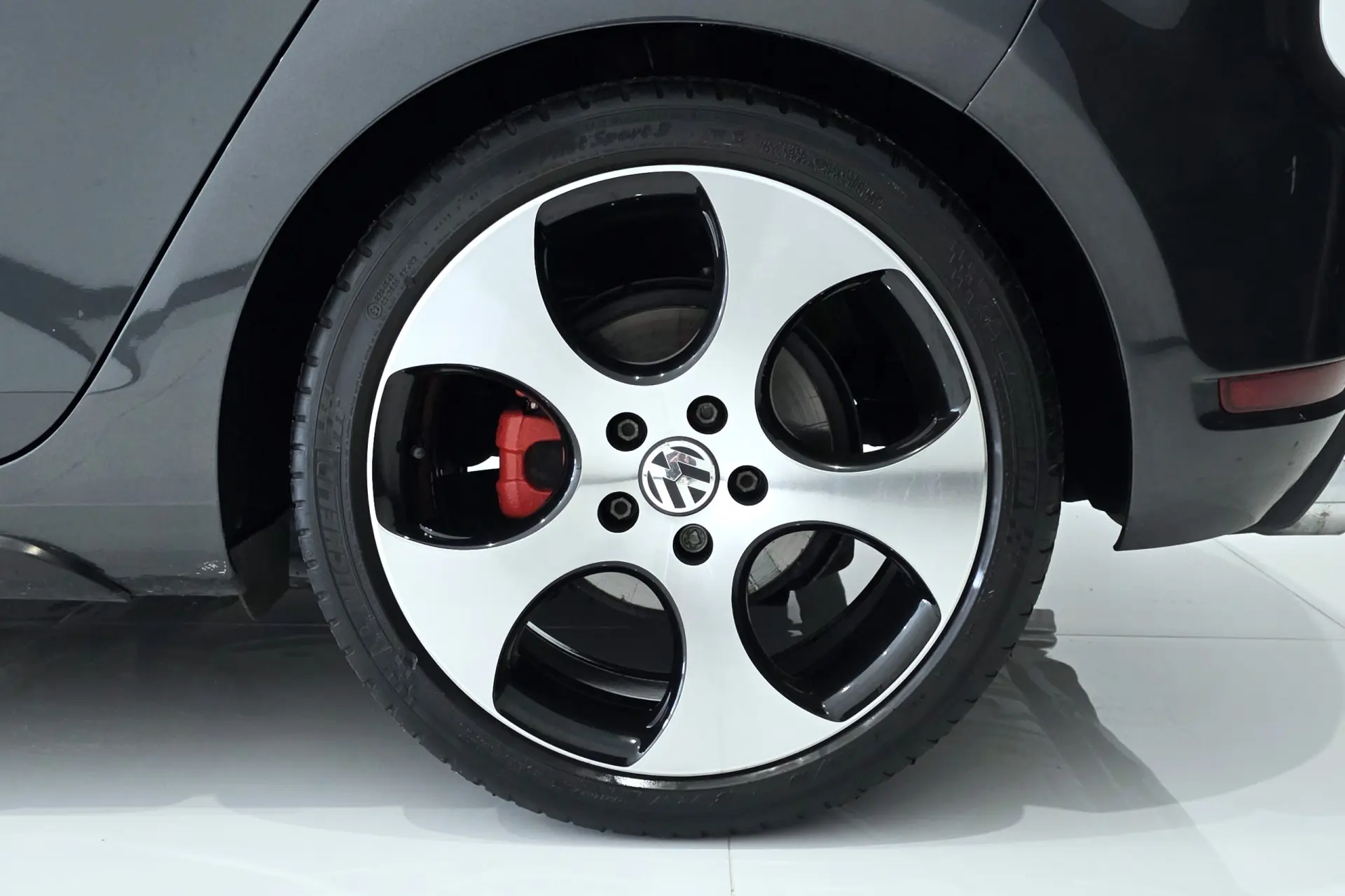 Volkswagen Golf 2.0 TSi GTI DSG 29