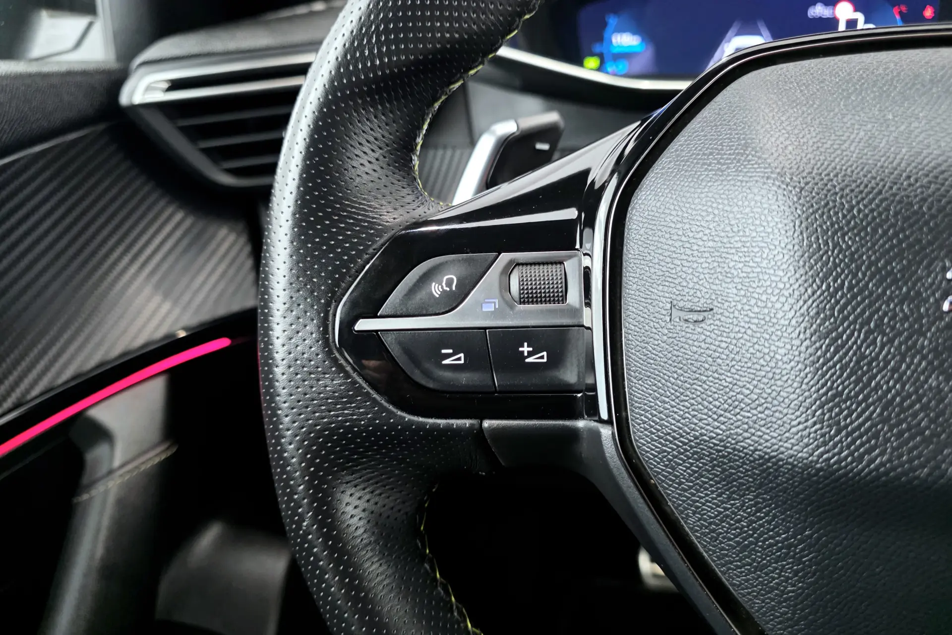 Peugeot 2008 1.5 BlueHDi GT Line EAT8 19