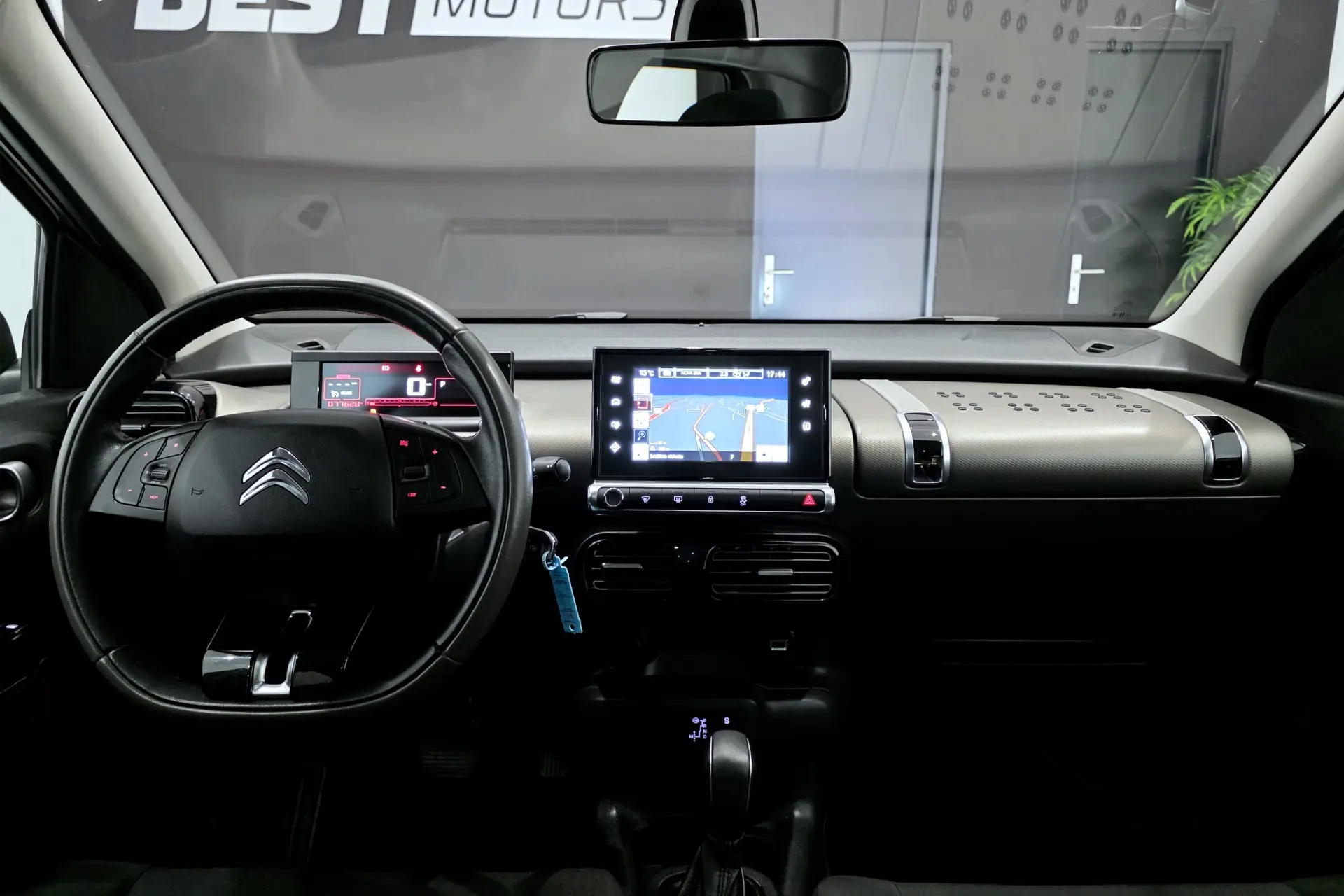 Citroën C4 Cactus Pure Tech 110 Stop&Start EAT6 Shine 7