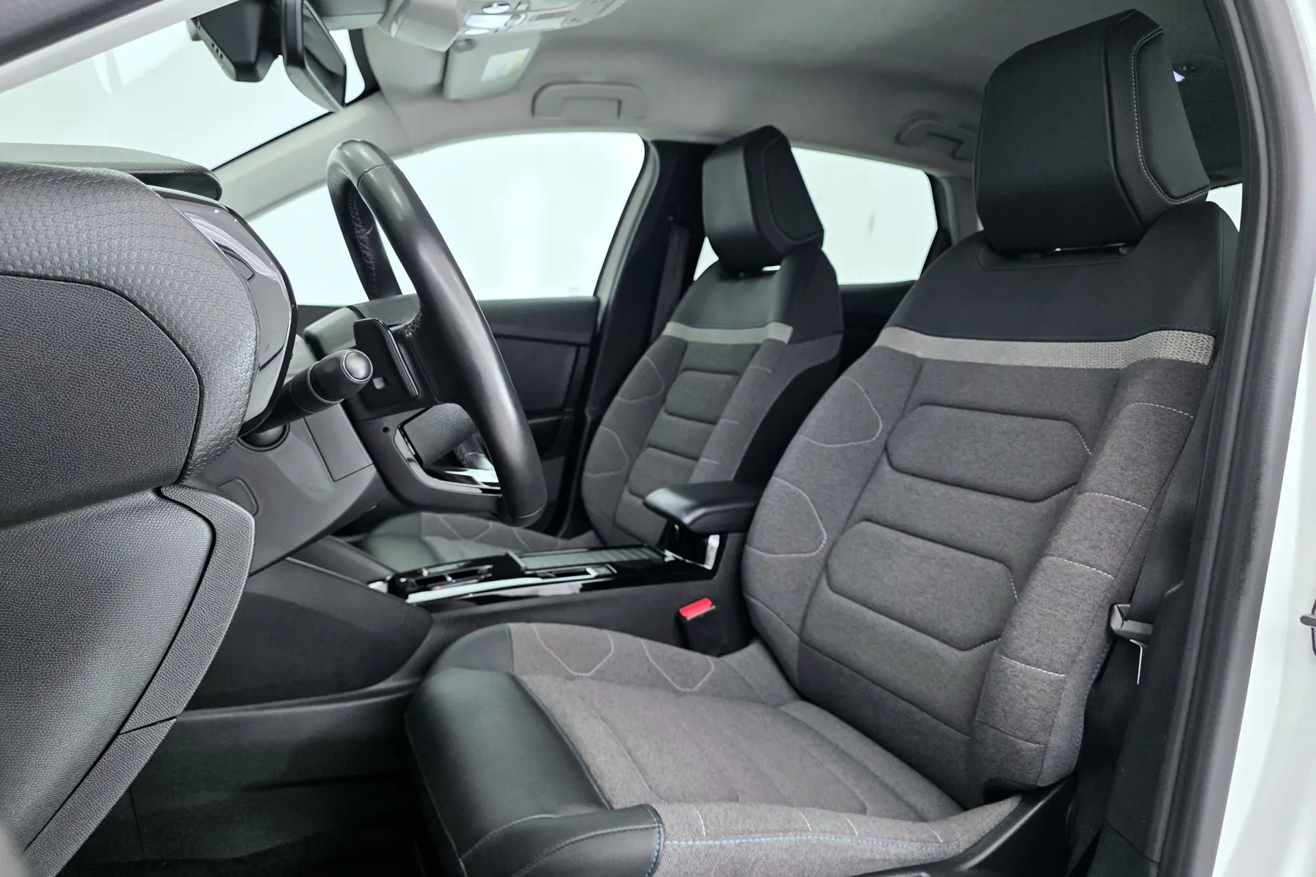 Citroen C4 PureTech 130 Stop&Start EAT8 C-SERIES 8