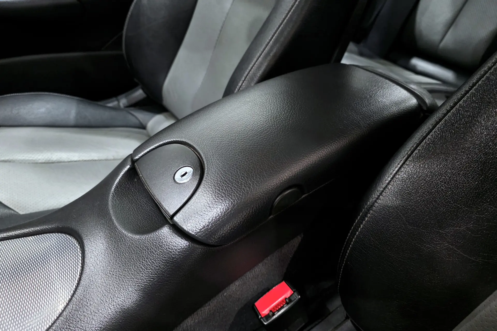 Mercedes-Benz CLK 270 CDi Avantgarde 27