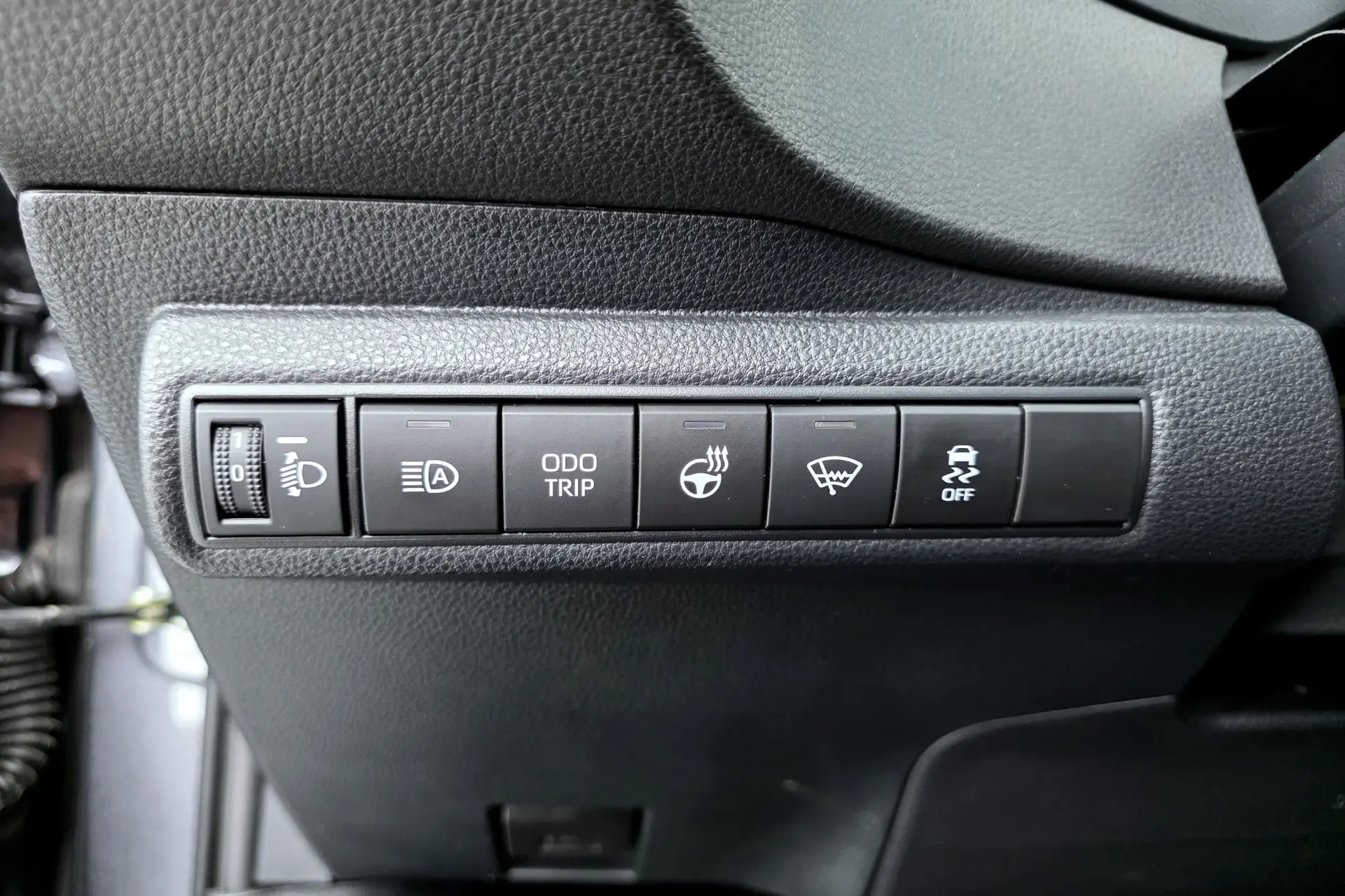 Toyota Corolla 1.8 Hybrid Comfort Plus 23