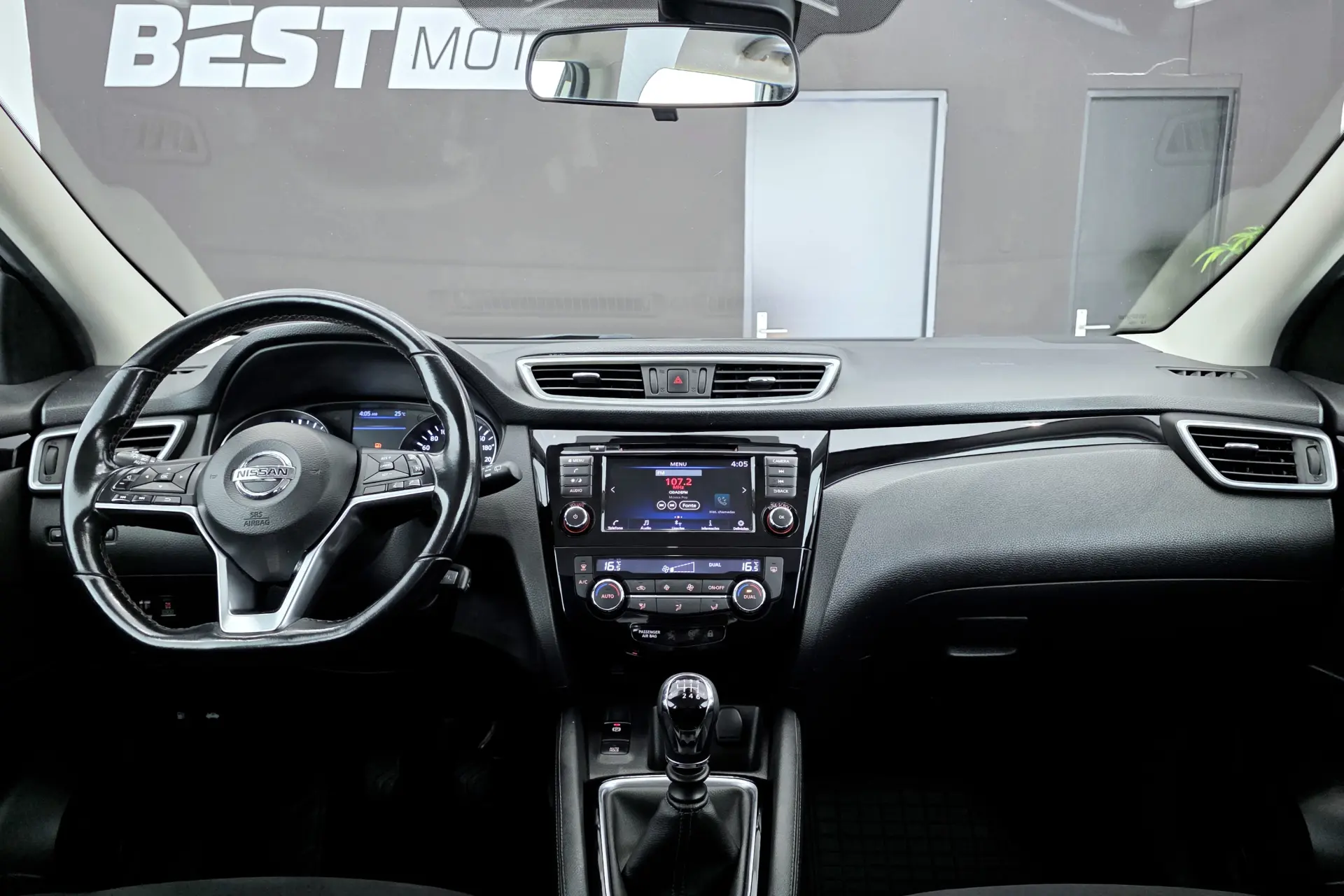 Nissan Qashqai 1.7 dCi N-Connecta 7
