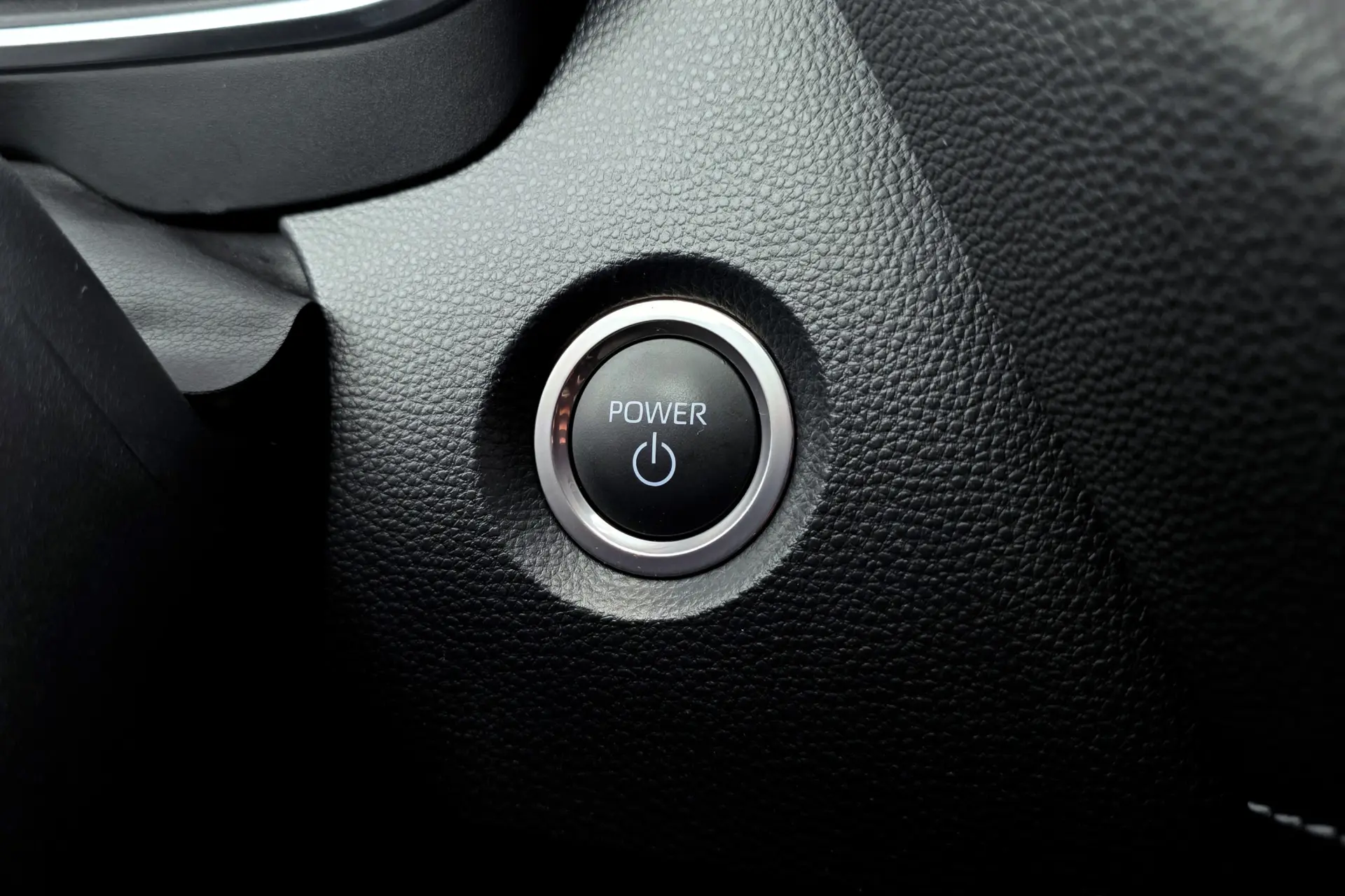 Toyota Corolla 1.8 Hybrid Comfort Plus 22