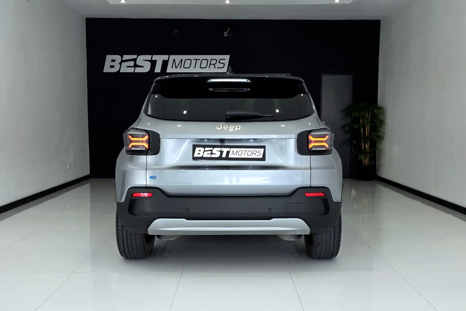 Jeep Avenger 54 kWh Summit Plus 6