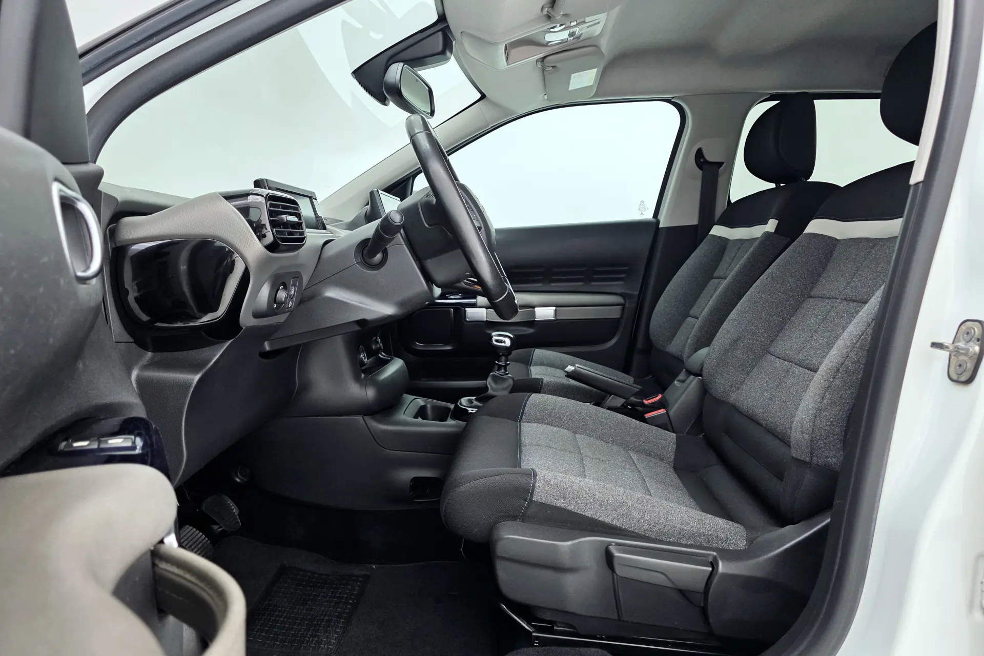 Citroen C4 Cactus 1.2 PureTech Shine Pack 9