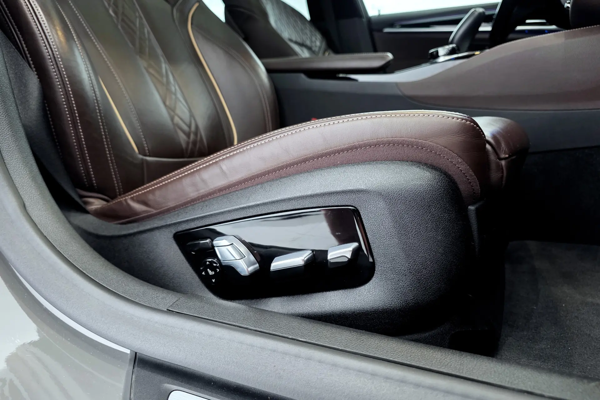 BMW 530 e Pack Desportivo M 25