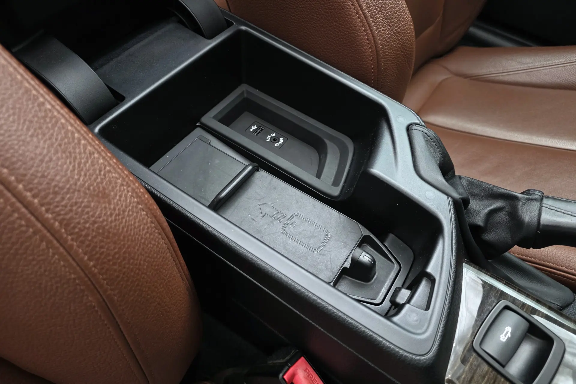 BMW M240i xDrive Auto 28
