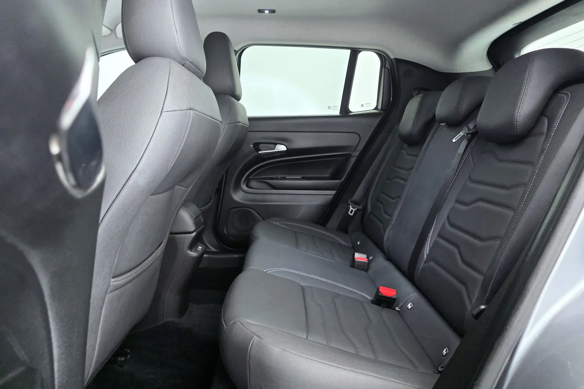 Jeep Avenger 54 kWh Summit Plus 12