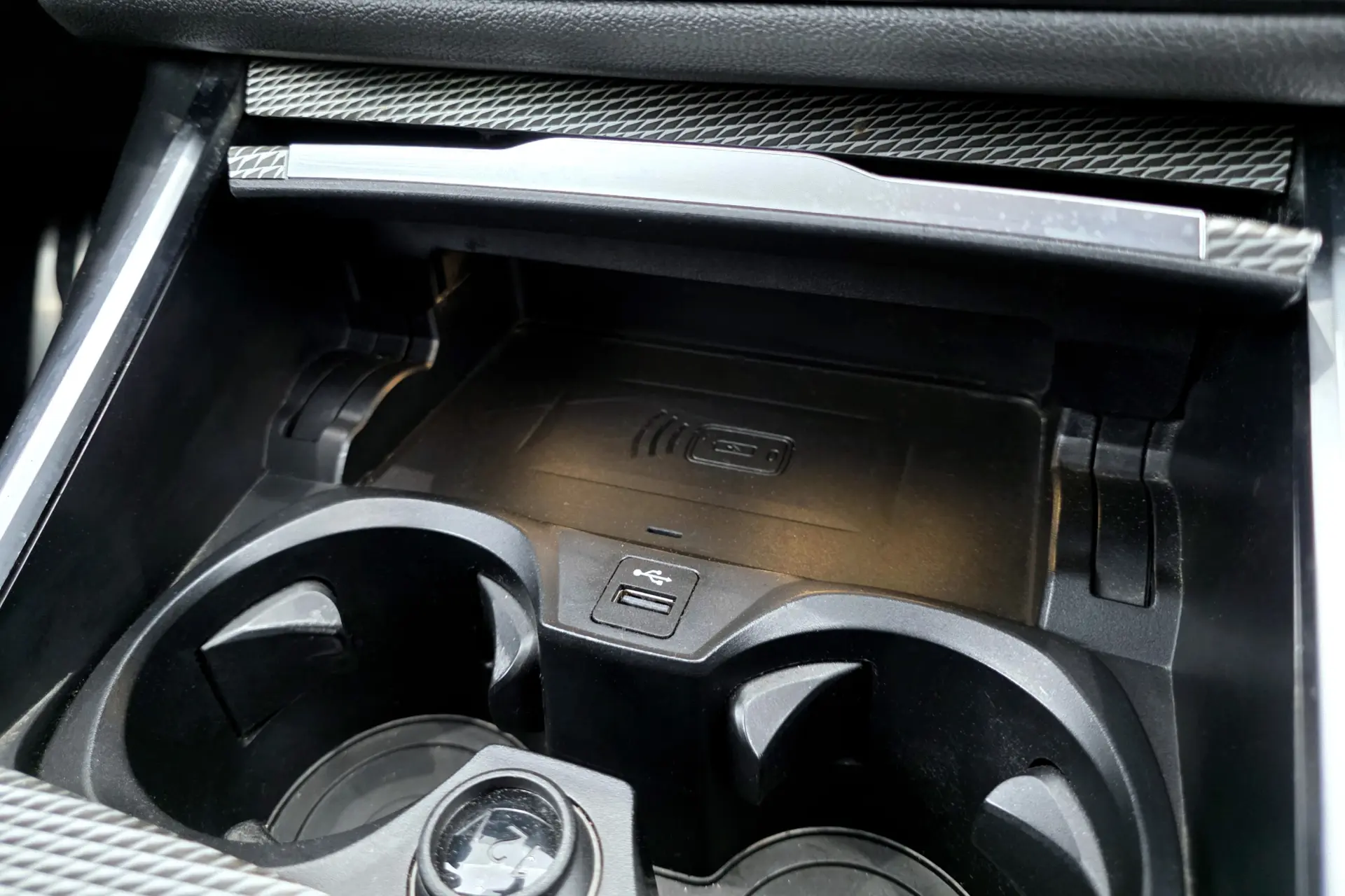BMW 320 e Pack M Auto 33