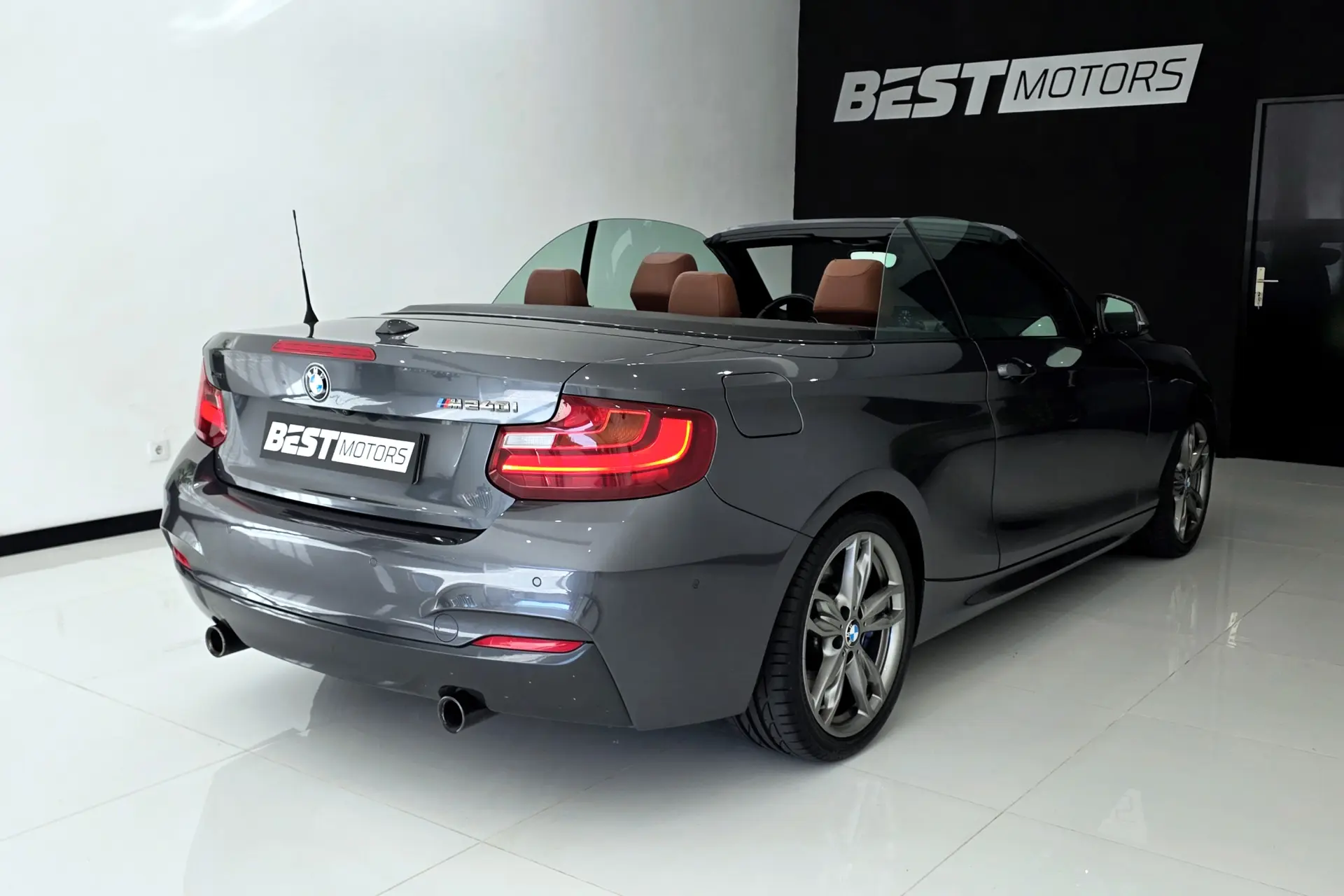 BMW M240i xDrive Auto 5