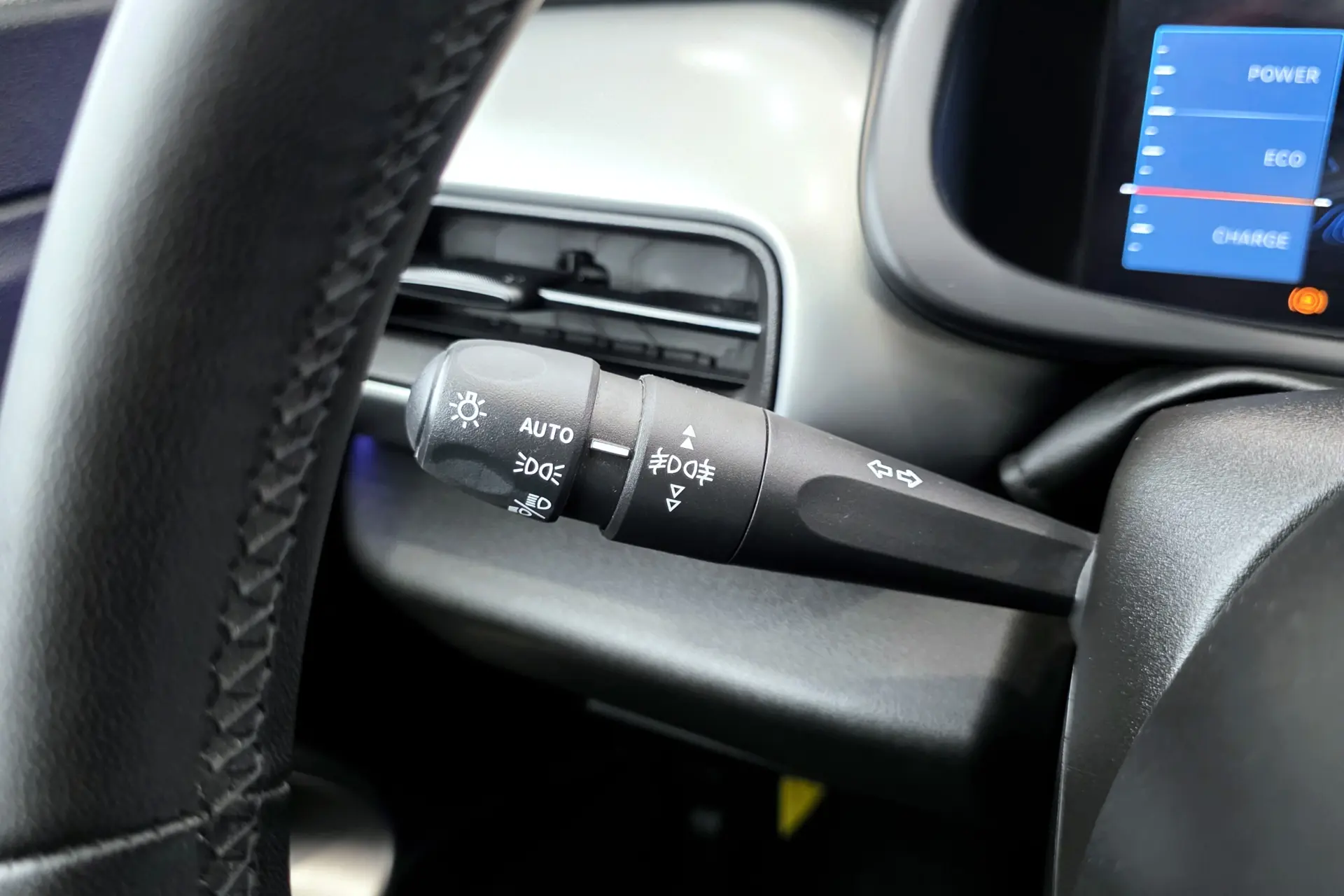 Jeep Avenger 54 kWh Summit Plus 22