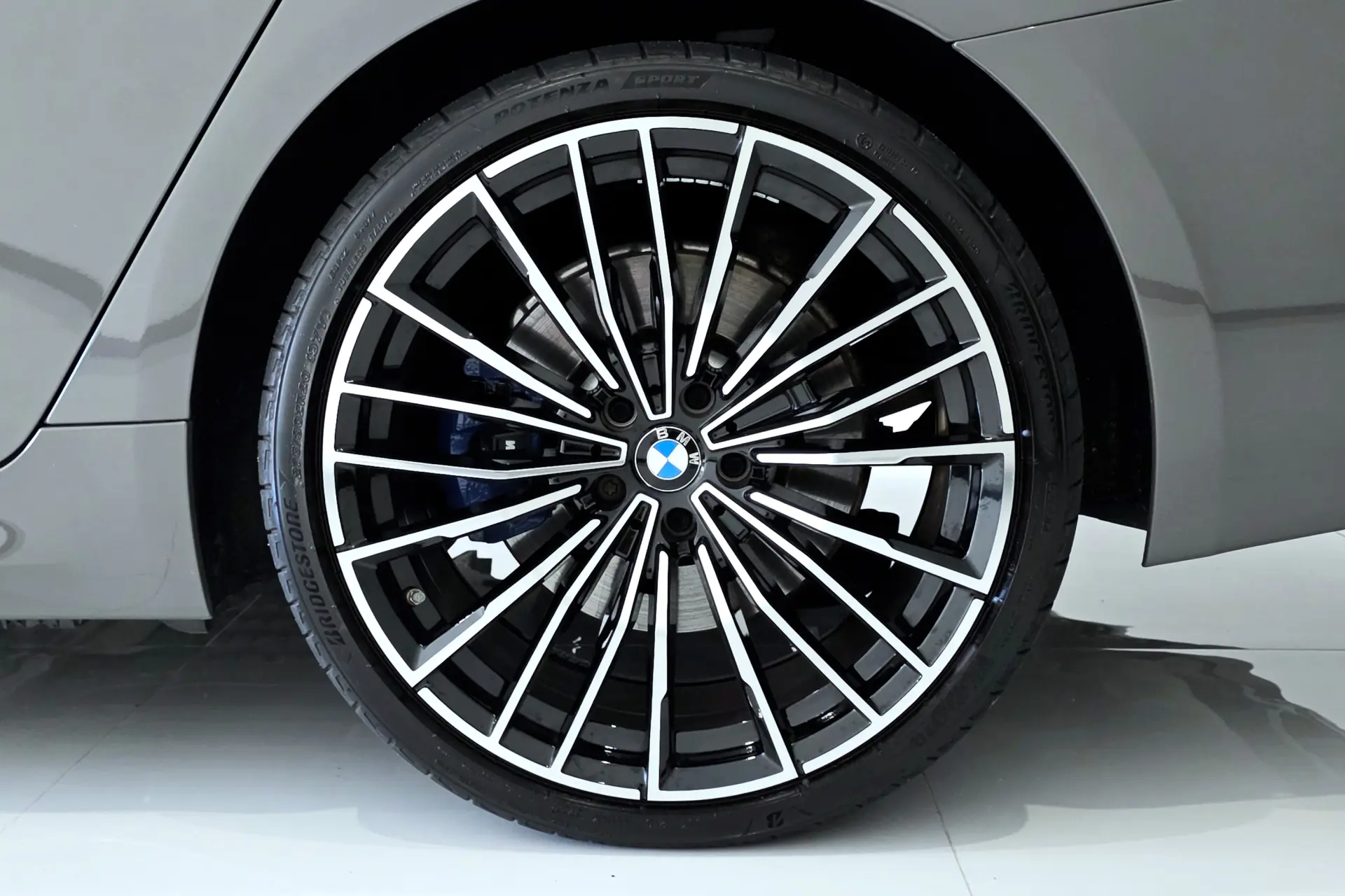 BMW 530 e Pack Desportivo M 46