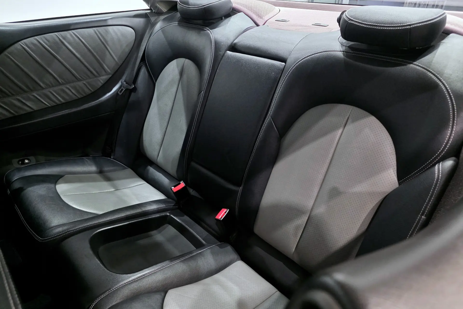 Mercedes-Benz CLK 270 CDi Avantgarde 10