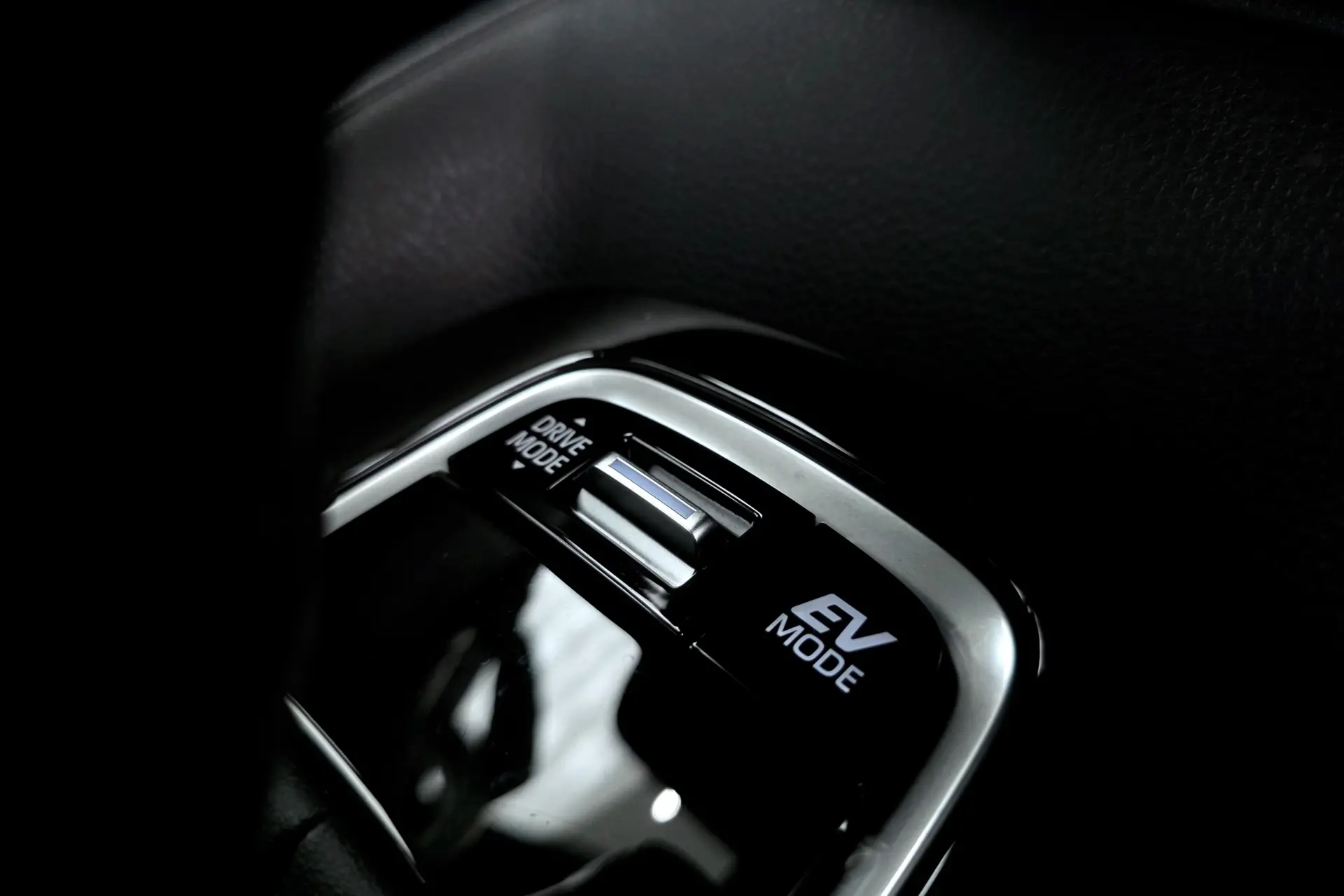Toyota Corolla 1.8 Hybrid Comfort Plus 26