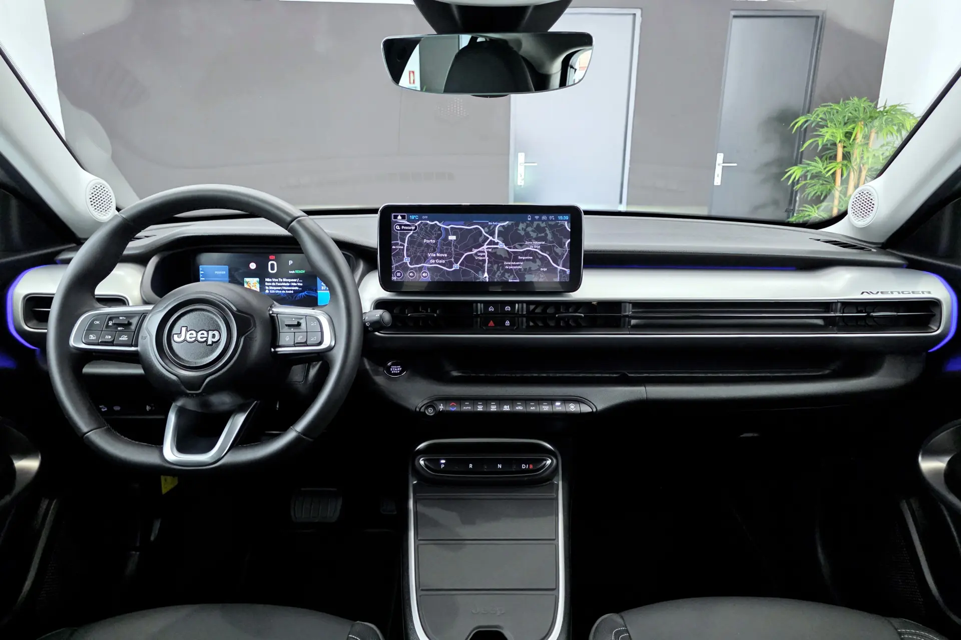 Jeep Avenger 54 kWh Summit Plus 7