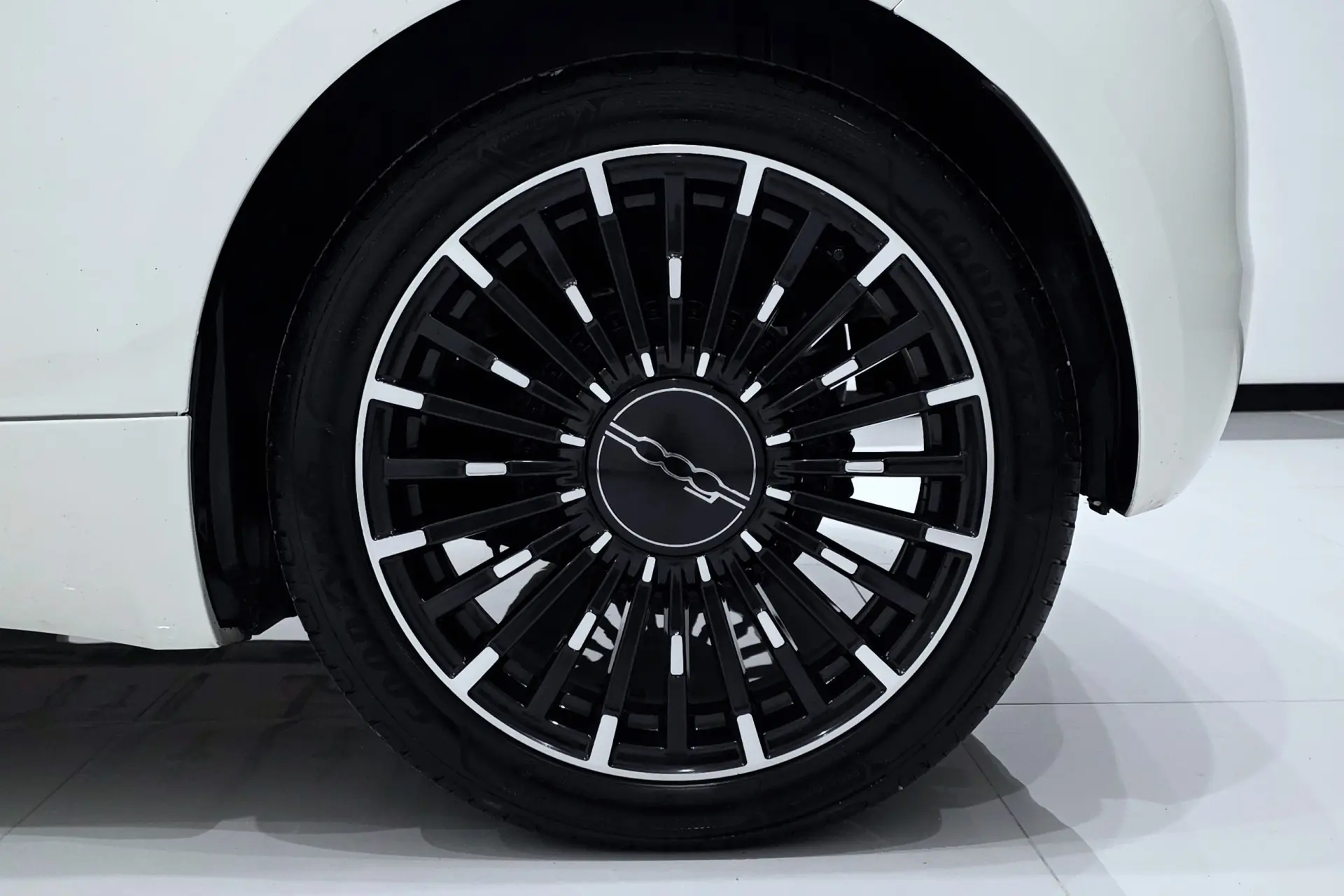 Fiat 500e 3 + 1 42 kWh Icon 31