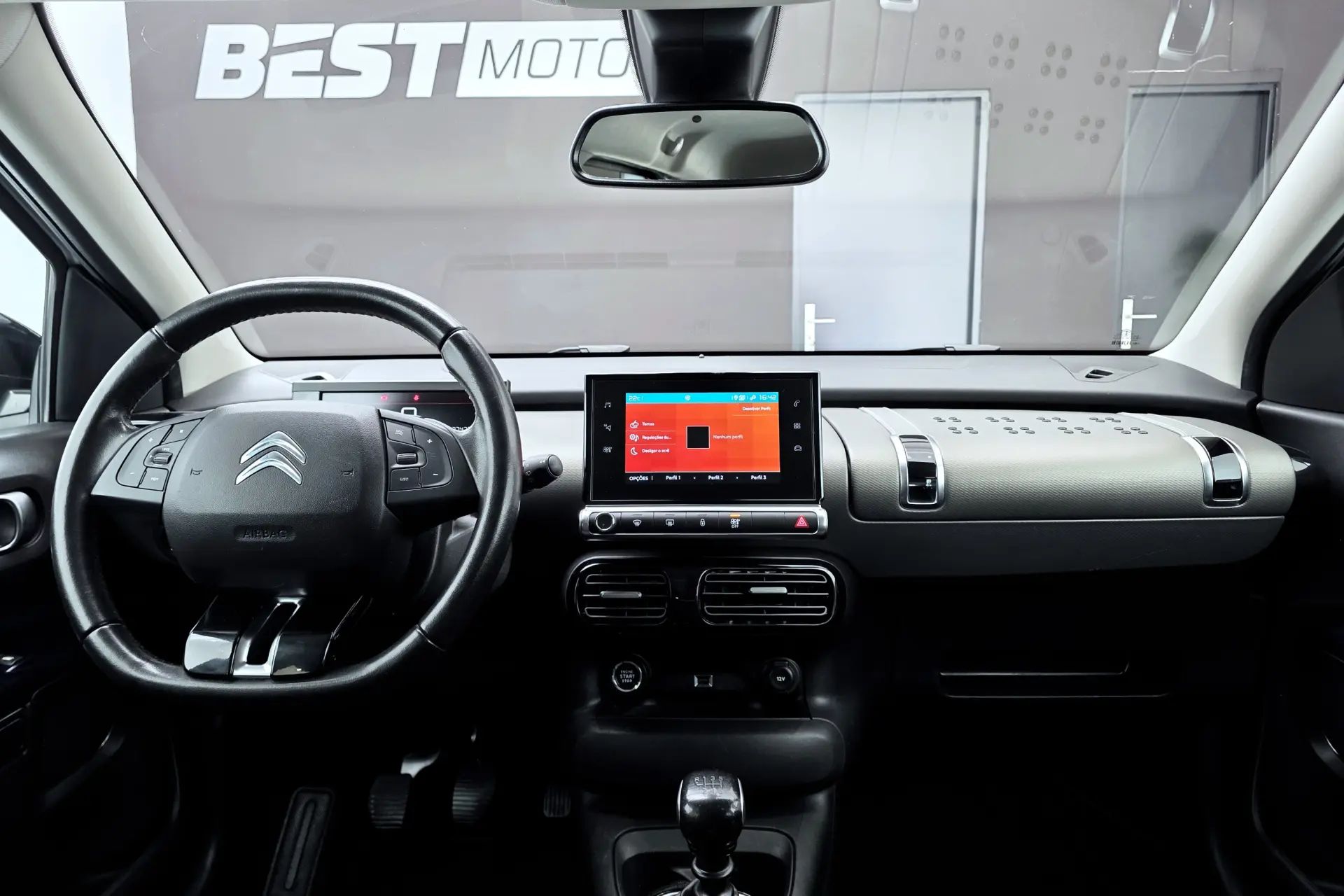 Citroen C4 Cactus 1.2 PureTech Shine Pack 7