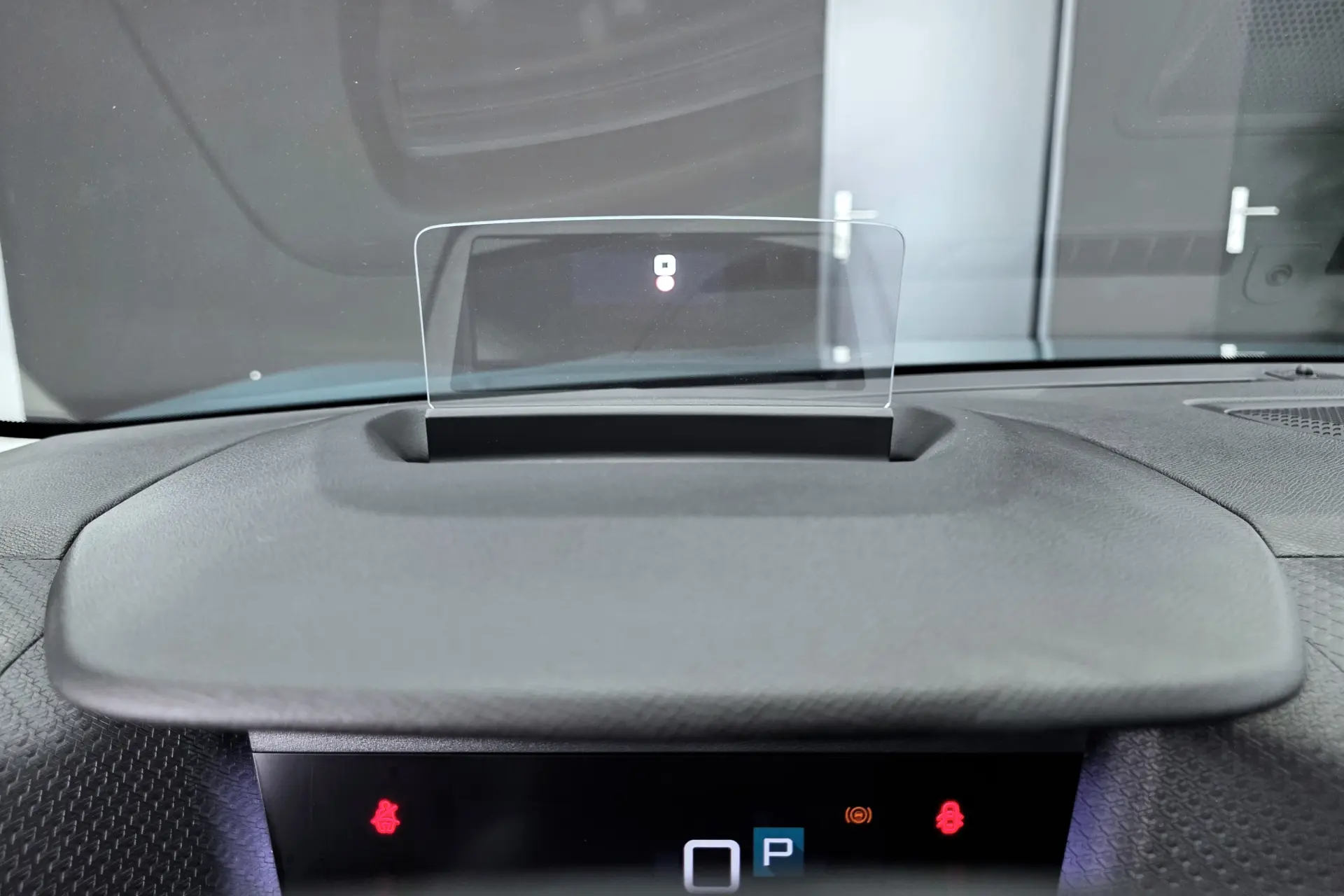 Citroën C4 PureTech 130 Stop&Start EAT8 PLUS 19