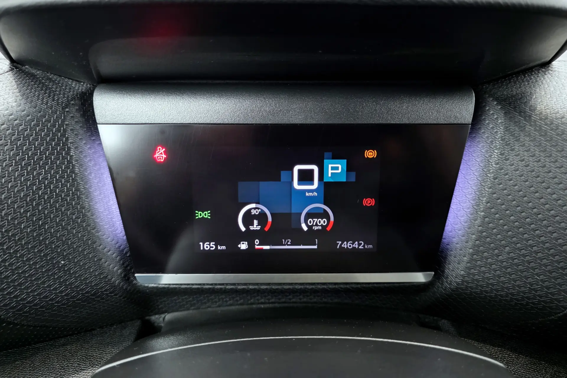 Citroën C4 PureTech 130 Stop&Start EAT8 PLUS 18