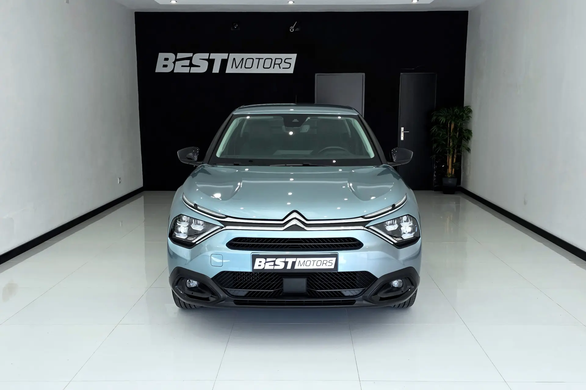 Citroën C4 PureTech 130 Stop&Start EAT8 PLUS 2