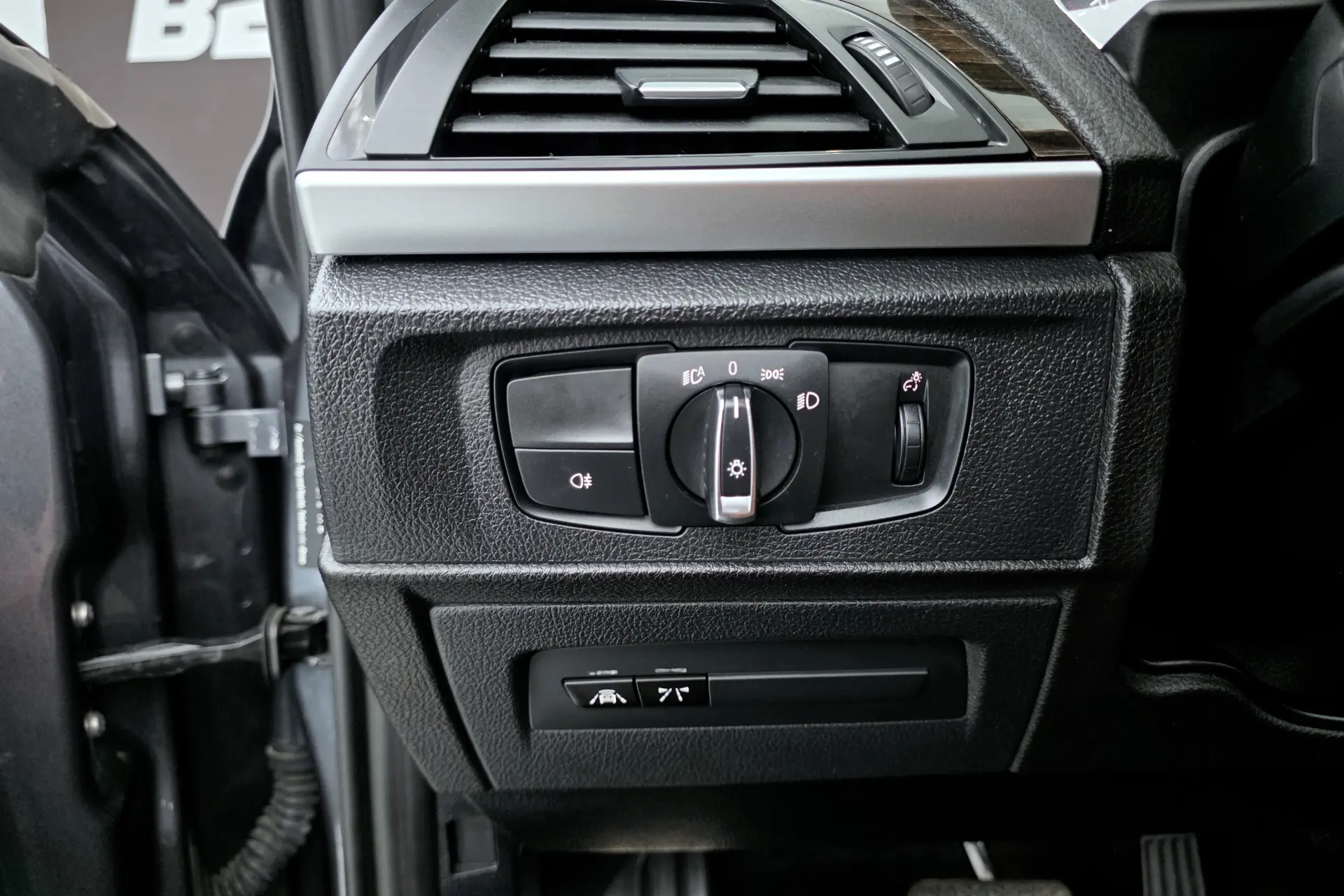 BMW M240i xDrive Auto 21