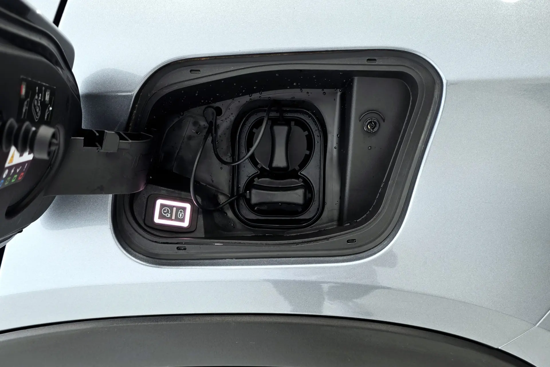 Jeep Avenger 54 kWh Summit Plus 38