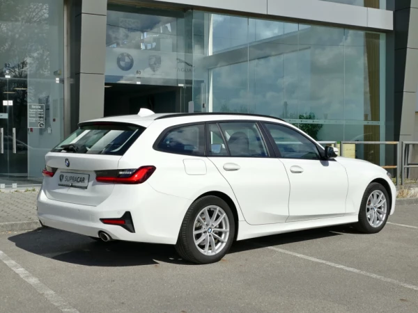 BMW 318 d Touring Corporate Edition 6