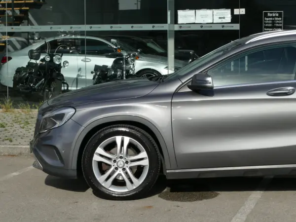 Mercedes-Benz GLA 180 d Urban Aut. 14