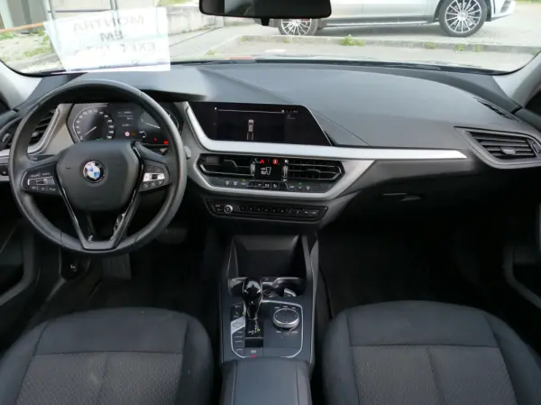 BMW 116 d Corporate Edition Auto 36