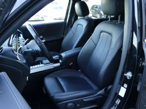 Mercedes-Benz EQB 300 4Matic 30