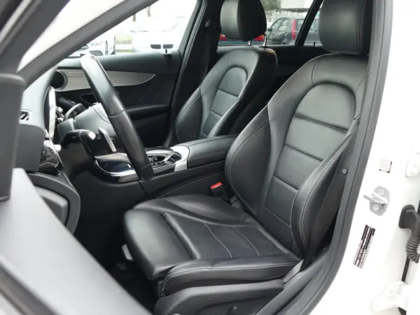 Mercedes-Benz C 220 d AMG Line 26