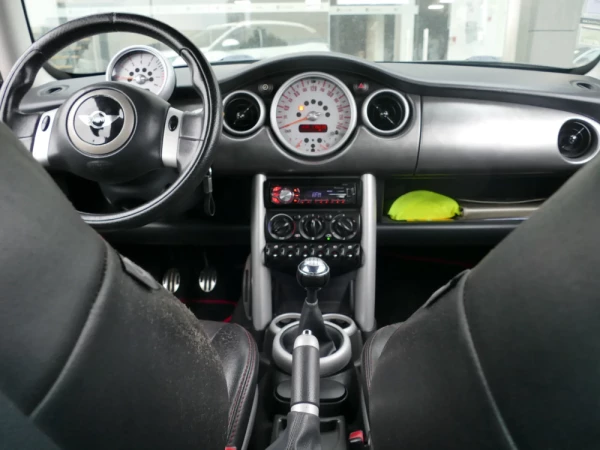 MINI 3 Portas Cooper S 29