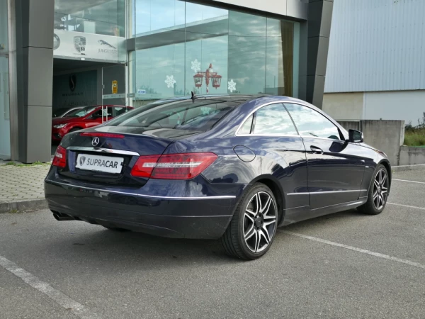 Mercedes-Benz E 250 CDi Avantgarde BlueEfficiency 10