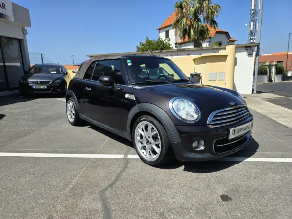 MINI Cabrio Cooper D 3