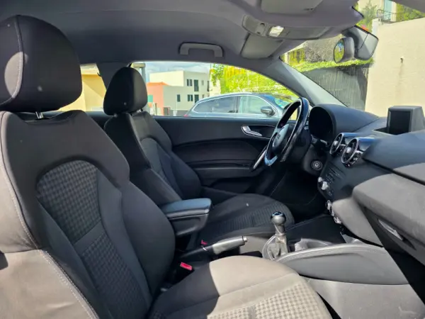 Audi A1 1.6 TDI S-line 13