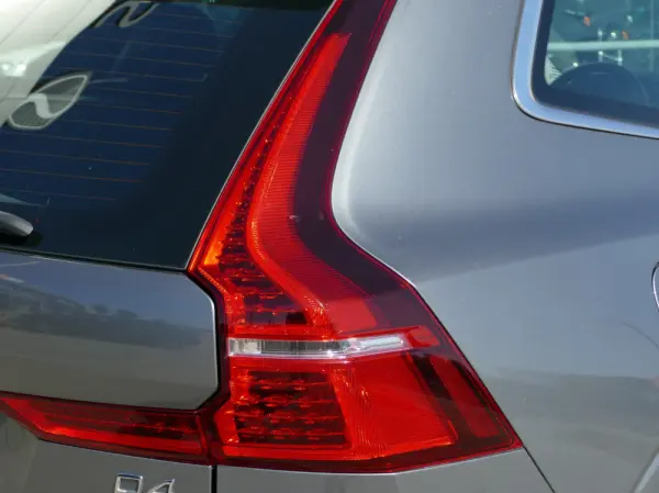 Volvo XC 60 2.0 D4 Momentum Geartronic 11