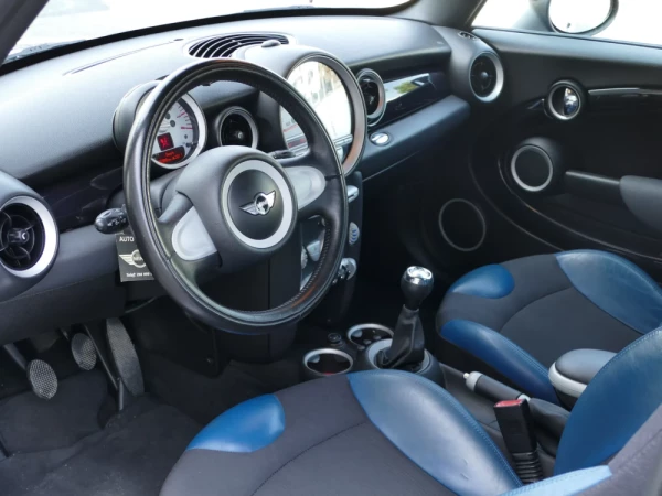 MINI 3 Portas Cooper 23