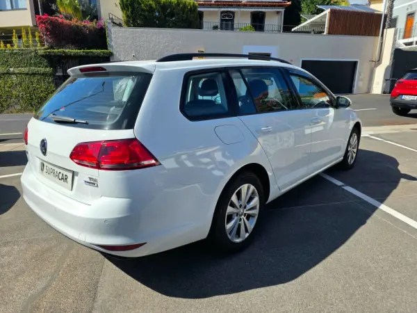 Volkswagen Golf 1.6 TDi Confortline 5