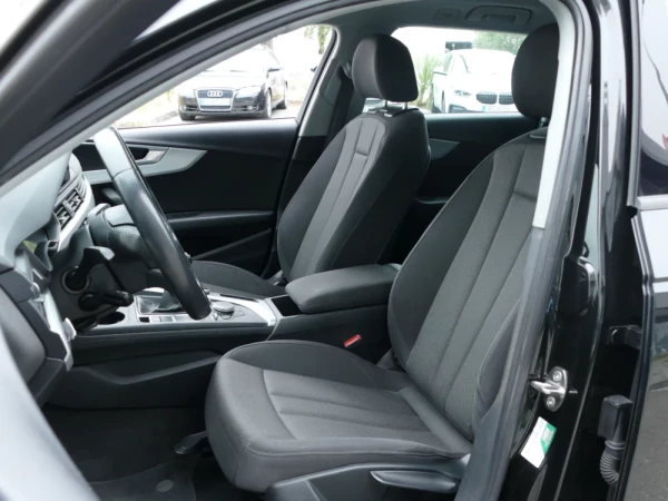 Audi A4 Avant 2.0 TDI Advance 23