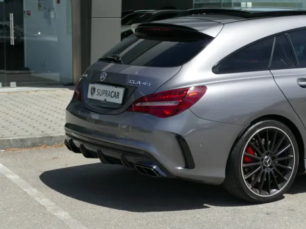 Mercedes-Benz CLA 45 AMG Shooting Brake 4-Matic 6