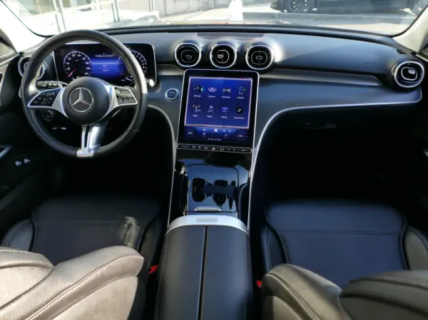 Mercedes-Benz C 300 e Avantgarde 40