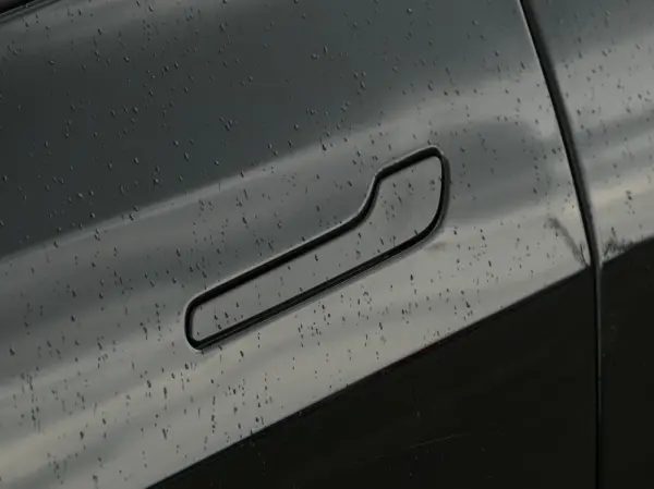 Tesla Model Y Long Range Tração Integral 8