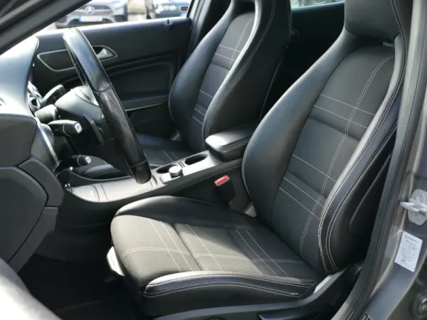 Mercedes-Benz GLA 180 d Urban Aut. 25