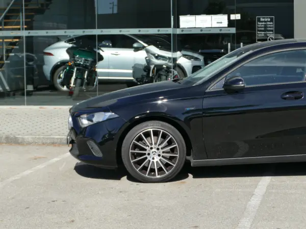 Mercedes-Benz A 250 Limousine e Style Plus 13