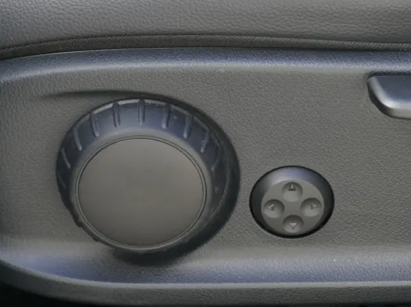 Mercedes-Benz EQB 250 Progressive 25